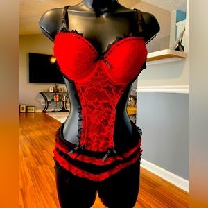 Ooh la la. Playful Cabaret.